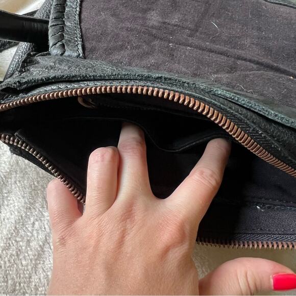 Liebeskind Black Leather Flap Crossbody Bag - Picture 10 of 12